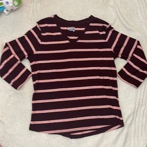 NWOT basic editions quarter length top size medium